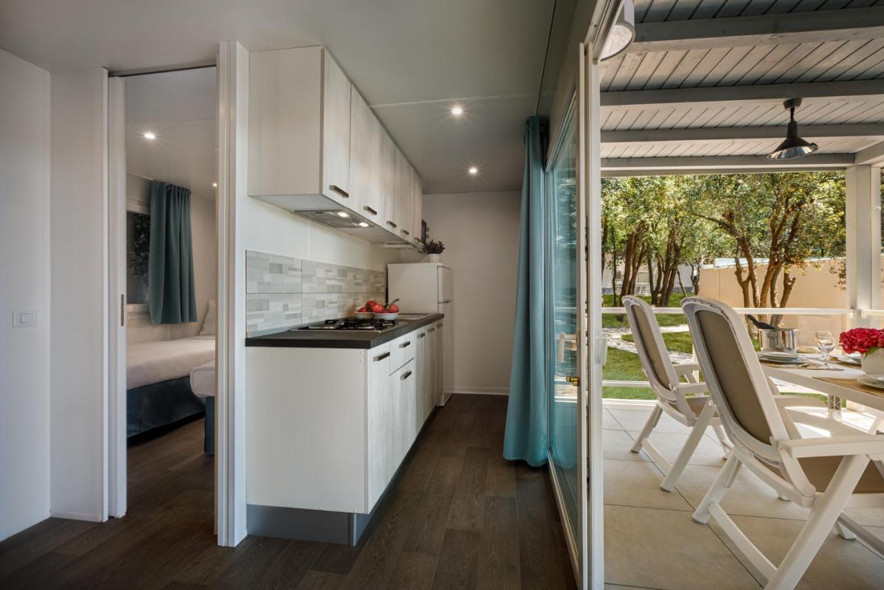 Maistra Camping Koversada Uncovered Naturist Mobile Homes Vrsar Exterior photo