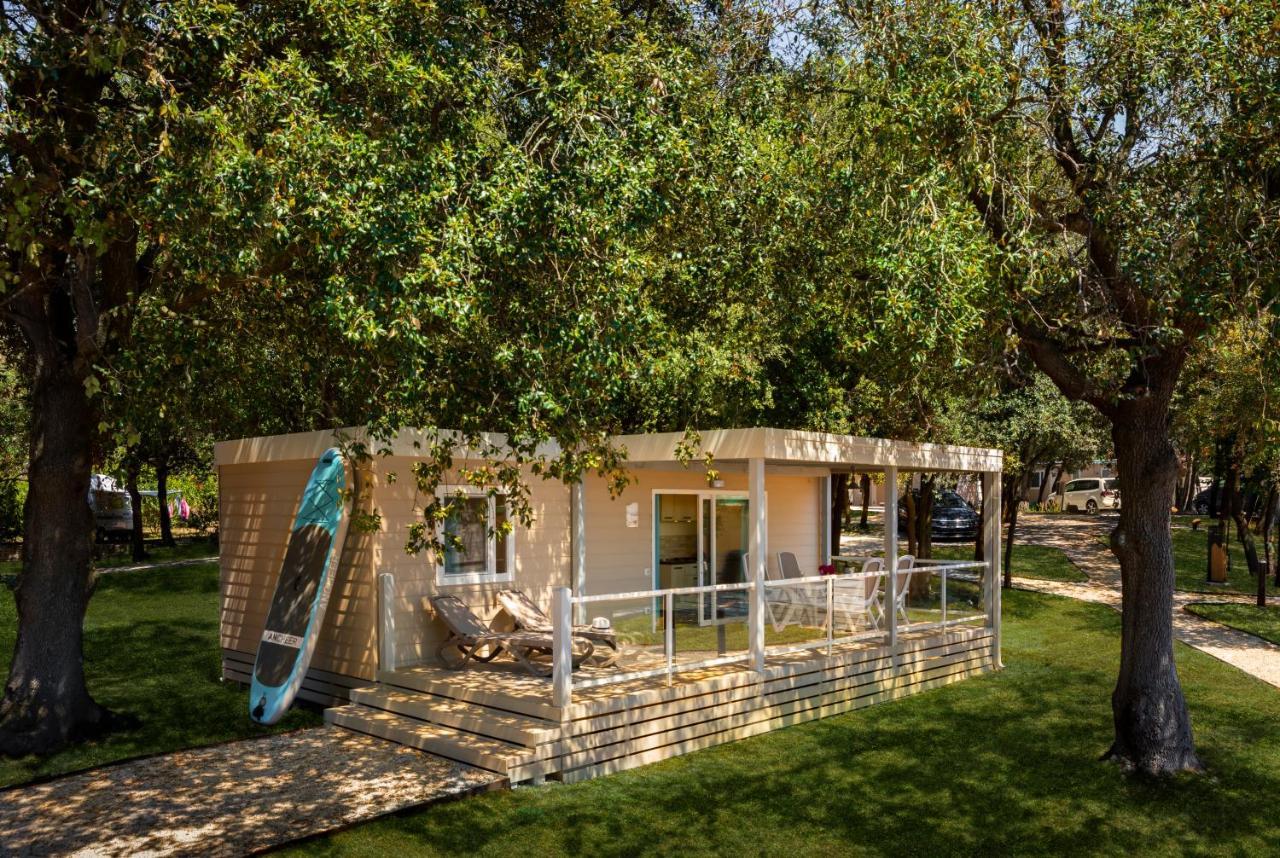 Maistra Camping Koversada Uncovered Naturist Mobile Homes Vrsar Exterior photo